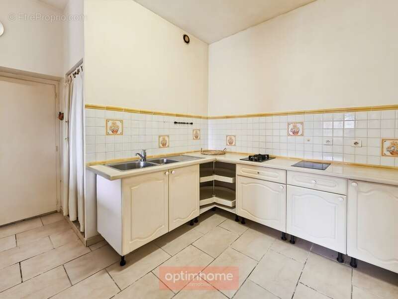 Maison à CROISILLES