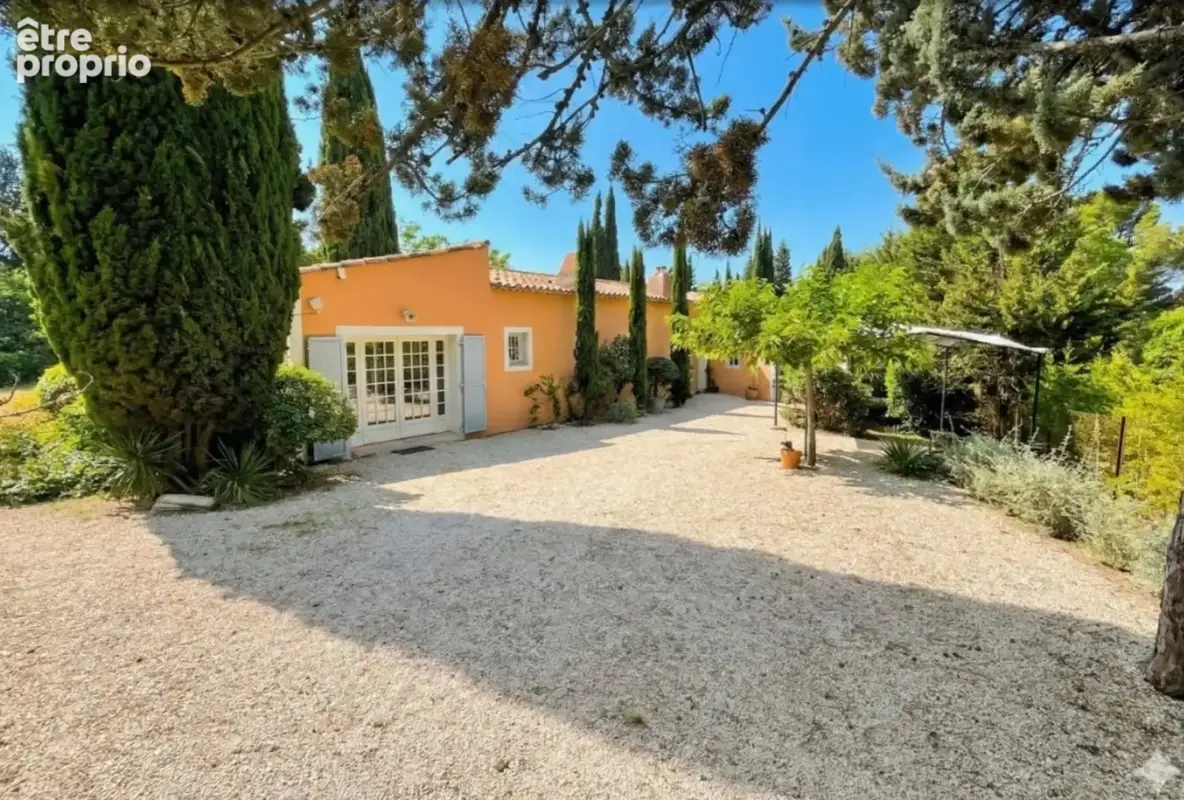 Maison Aix/Puyricard maison de charme de plain pied avec 4 chambres sur un terrain arboré et clos de près de 2 000 m² - photo 10