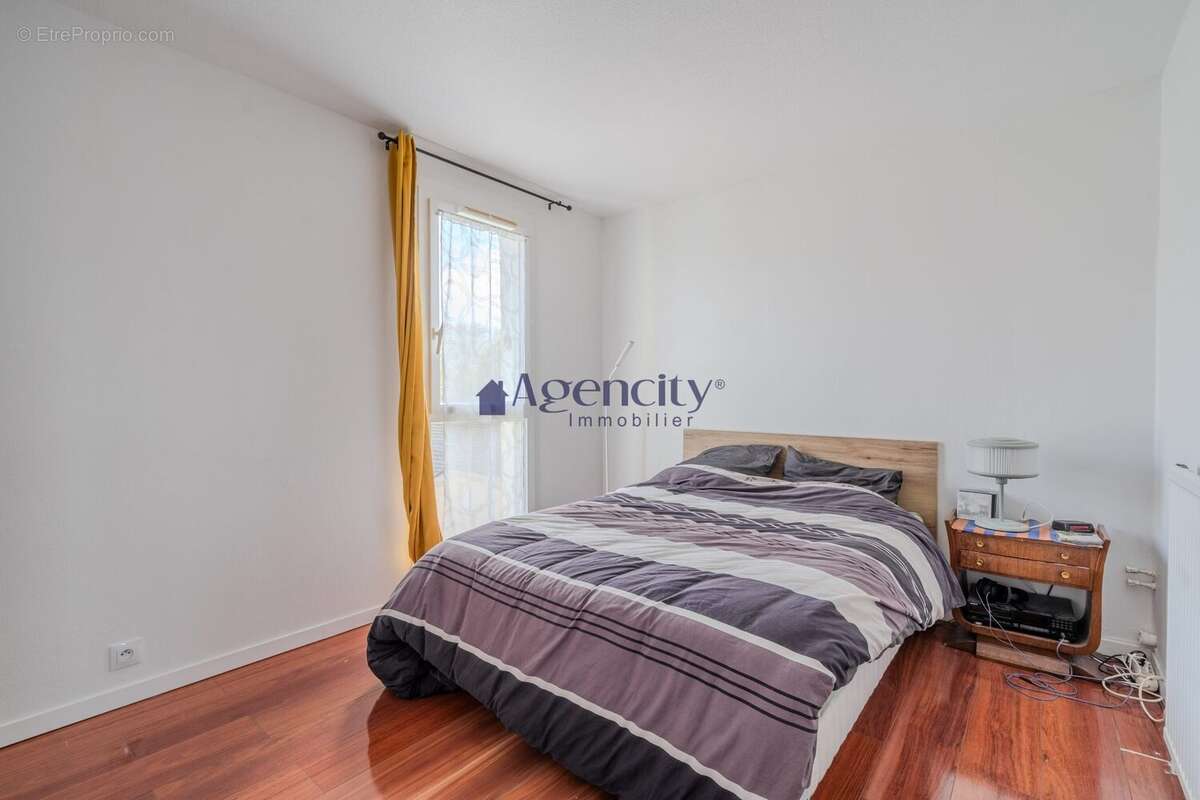 Appartement à LOGNES