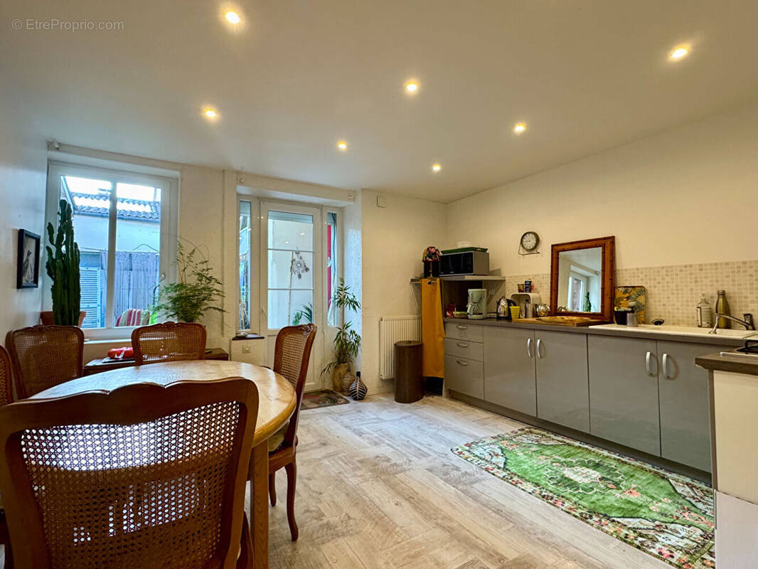 Appartement à CHAUSSIN