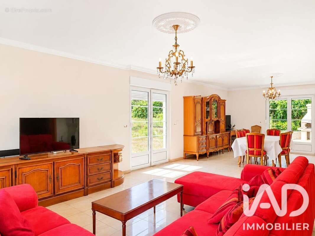 Maison 175 m² à Hombourg-Haut  - photo 7