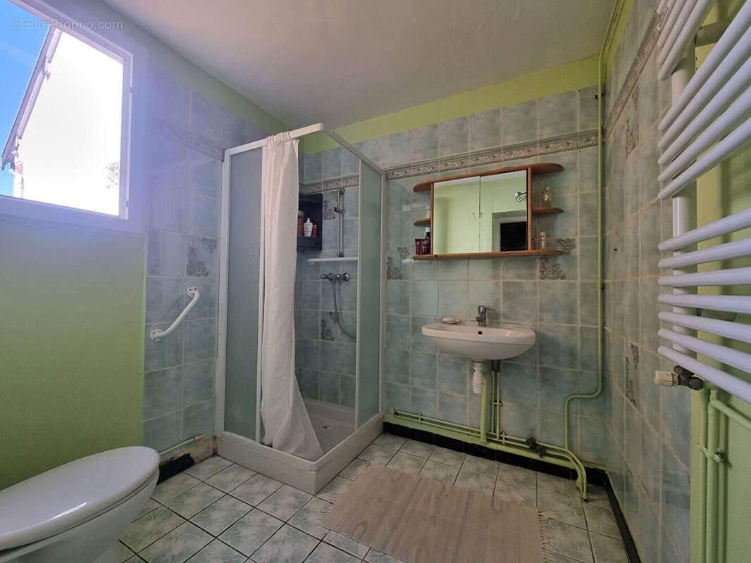 Appartement à SAILLENARD