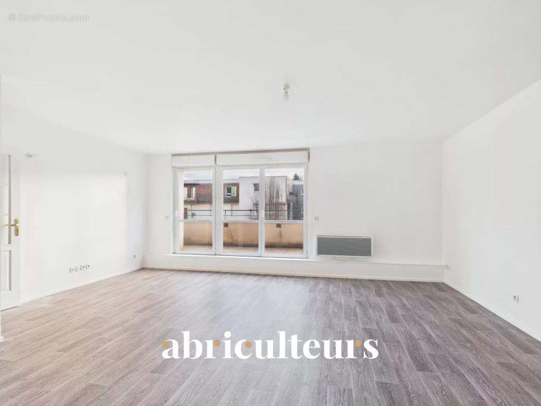 Appartement à SURVILLIERS