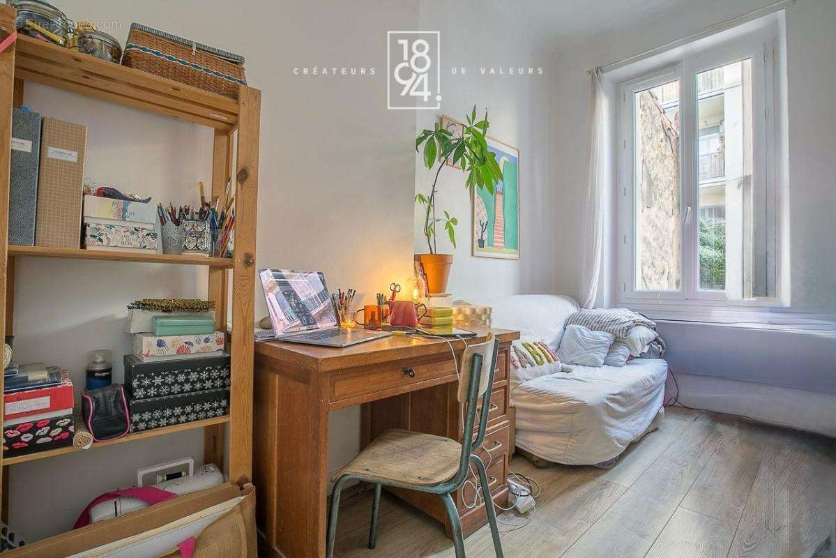 Appartement à MARSEILLE-5E