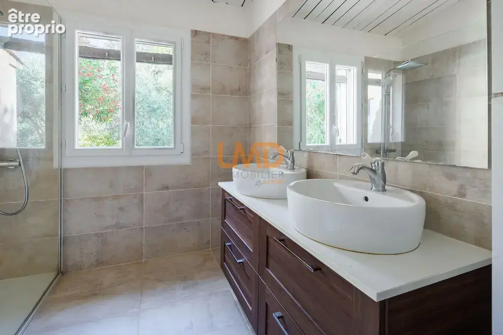 Ceyreste - Maison Familiale -  5P - 188 M2 + Studio indépendant - photo 13