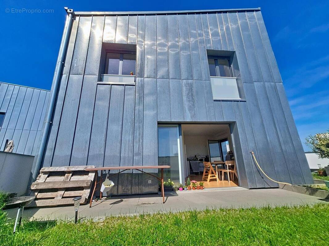 Photo 1 - Appartement à LA COURNEUVE