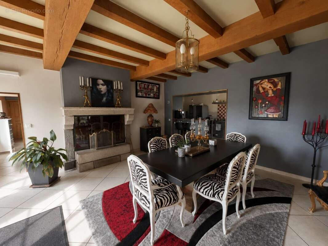 Maison à BRESSUIRE