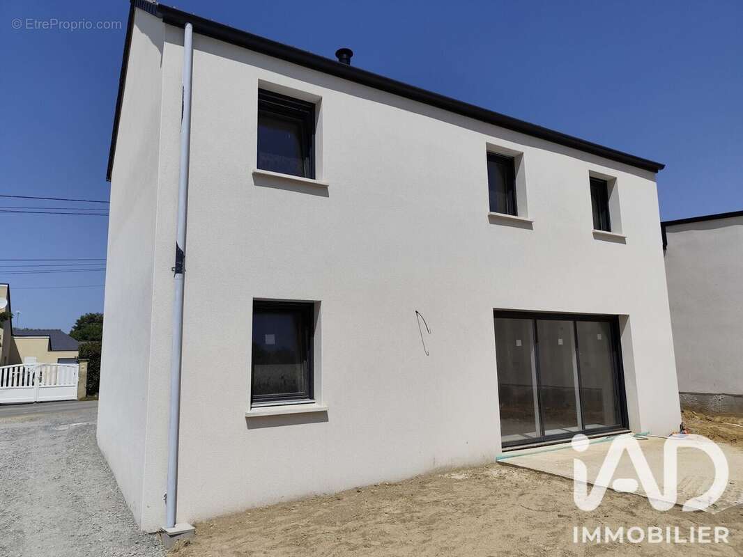 Maison 90 m² à Bains-Sur-Oust  - photo 2