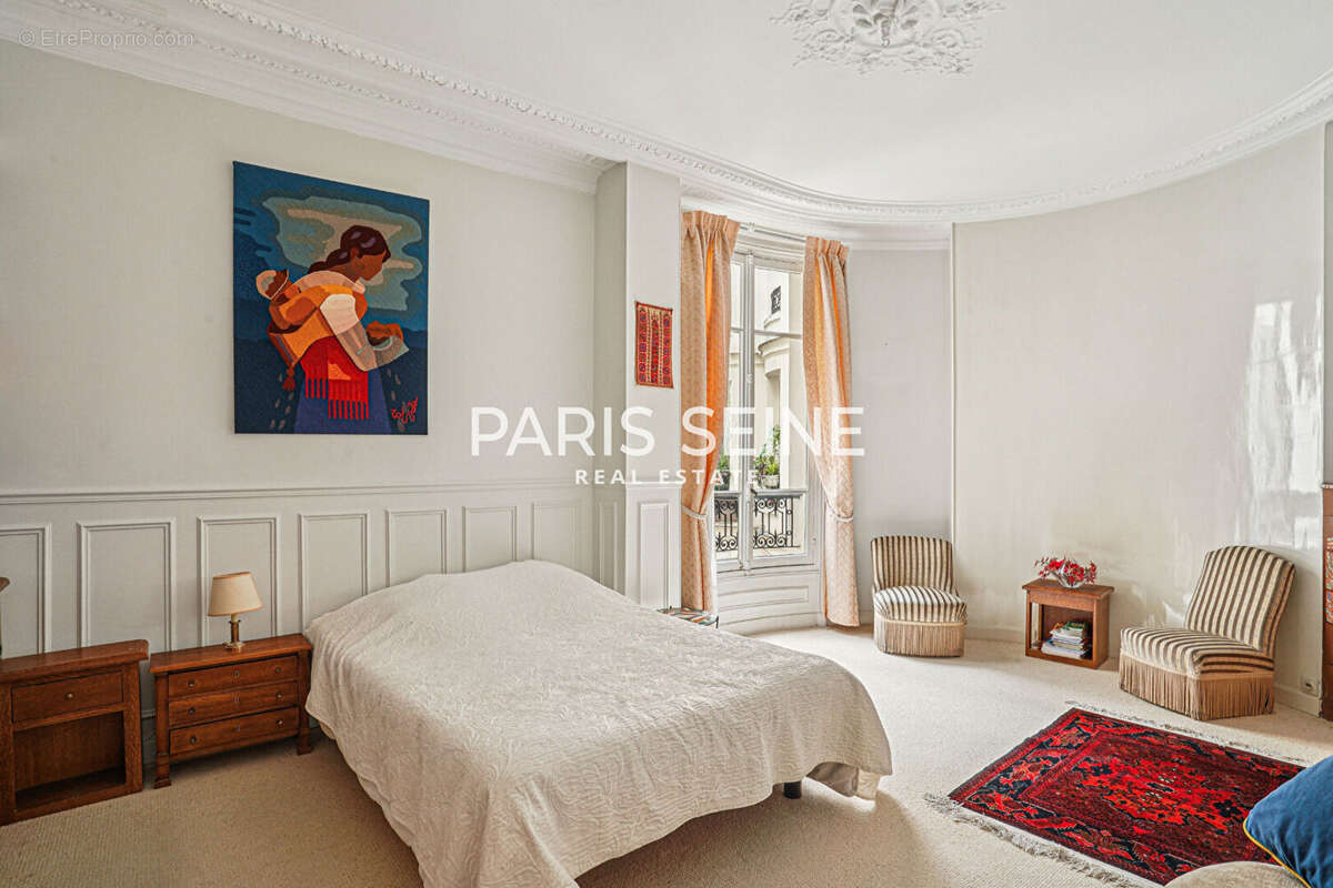 Appartement à PARIS-6E