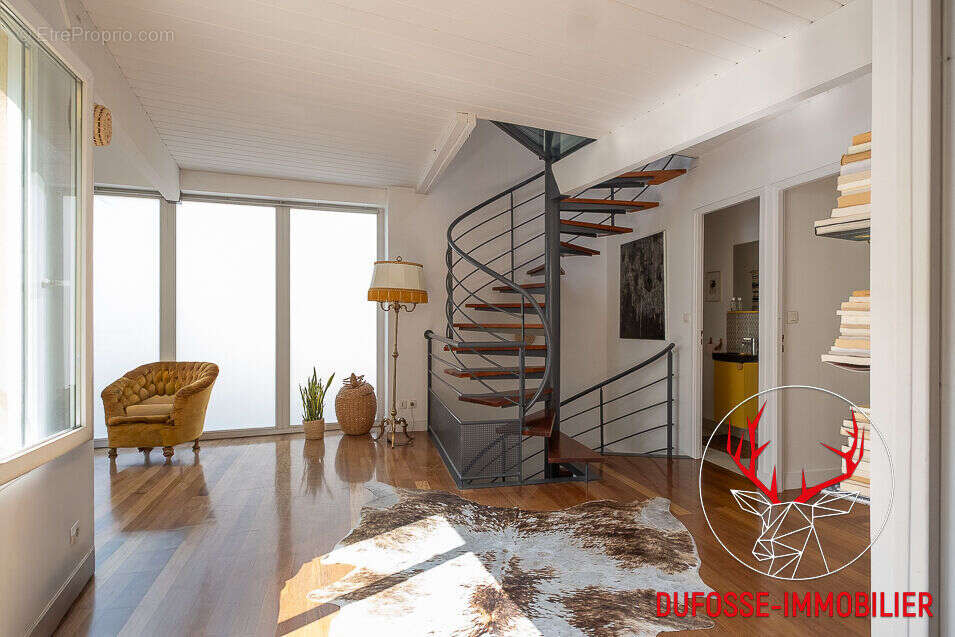 Lyon 8 -Loft  5 pièce(s) 131.40 m2 - photo 17