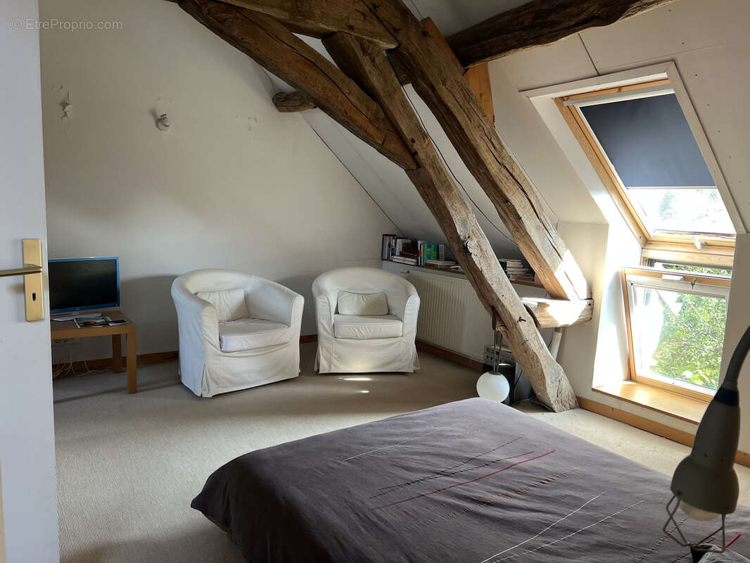 Maison à VARENNES-VAUZELLES