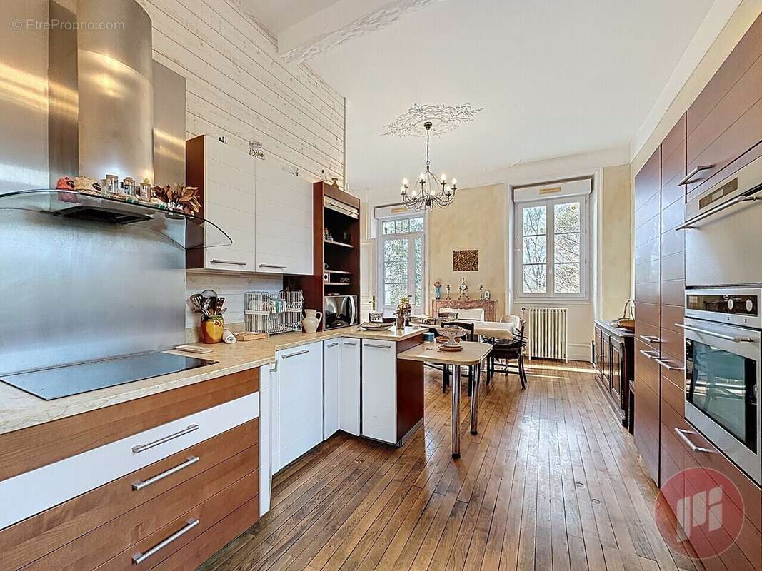 Maison à BRIVE-LA-GAILLARDE