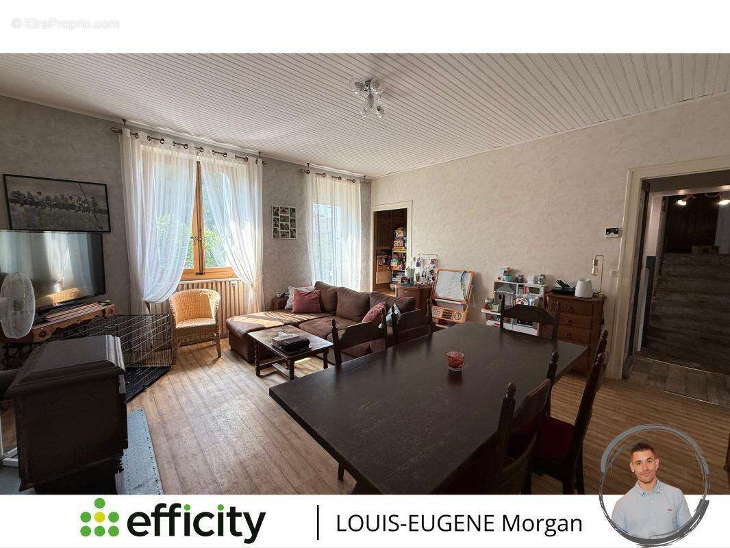 Maison à JAUNAY-CLAN