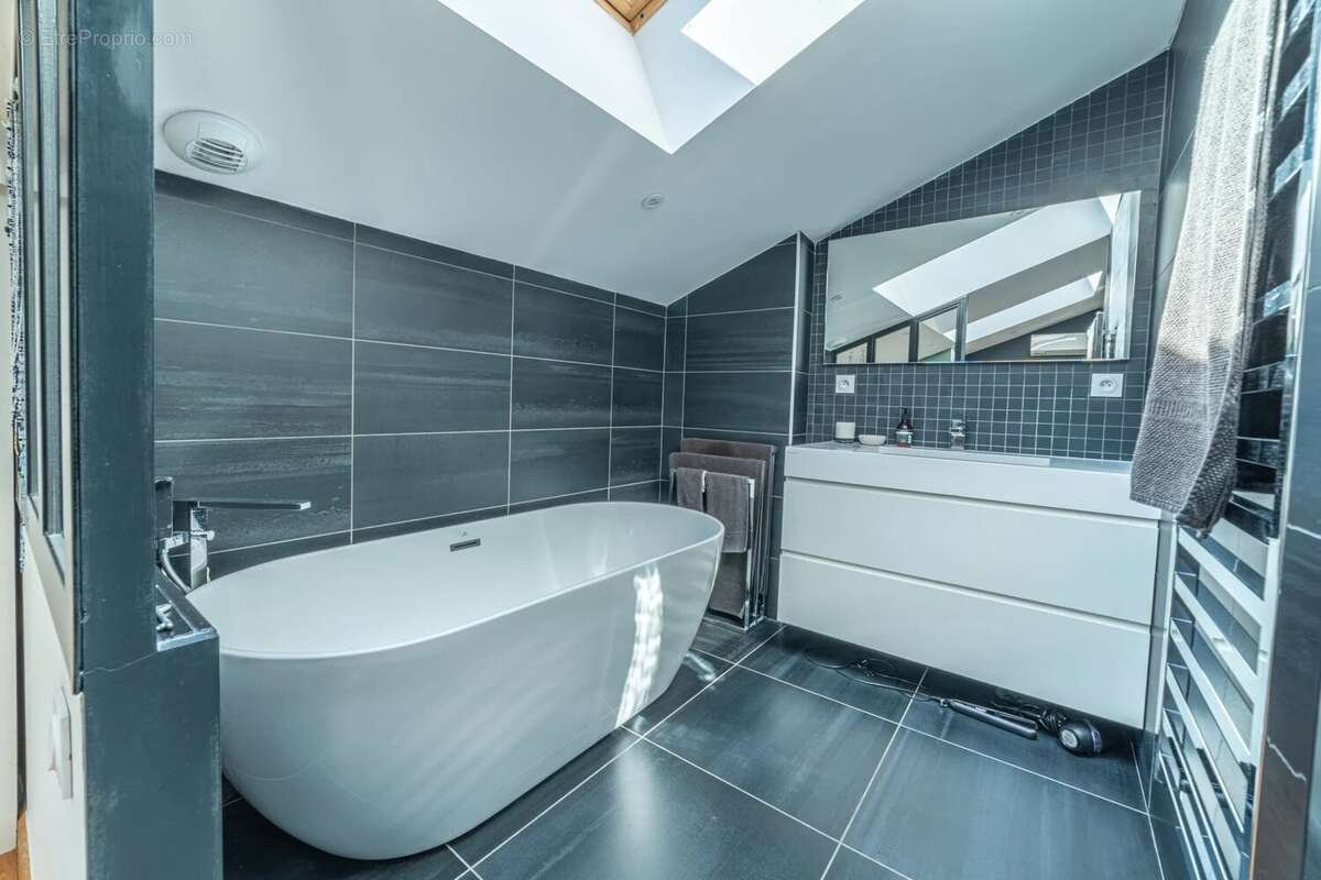 Appartement à LYON-9E