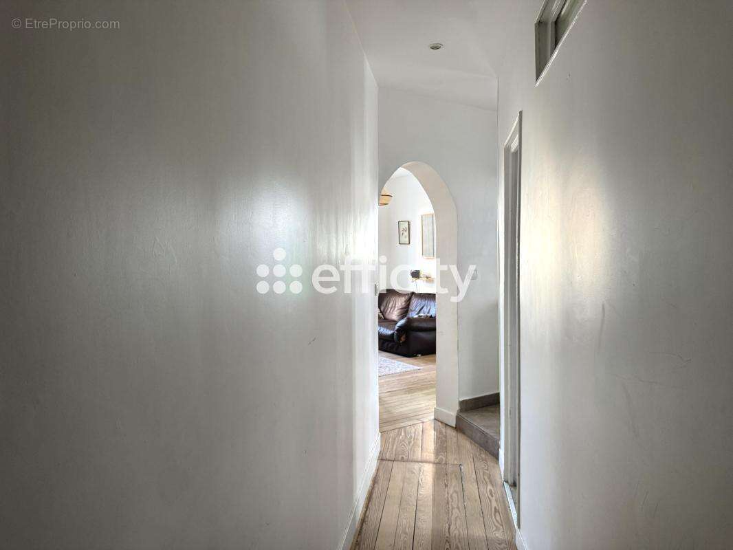 Appartement à ROMAINVILLE
