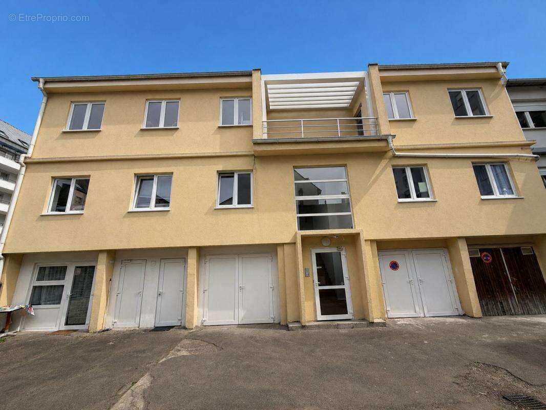 Appartement à NIEDERMODERN