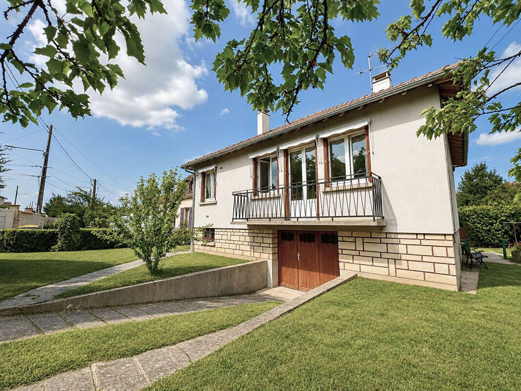 Maison à CONFLANS-SAINTE-HONORINE
