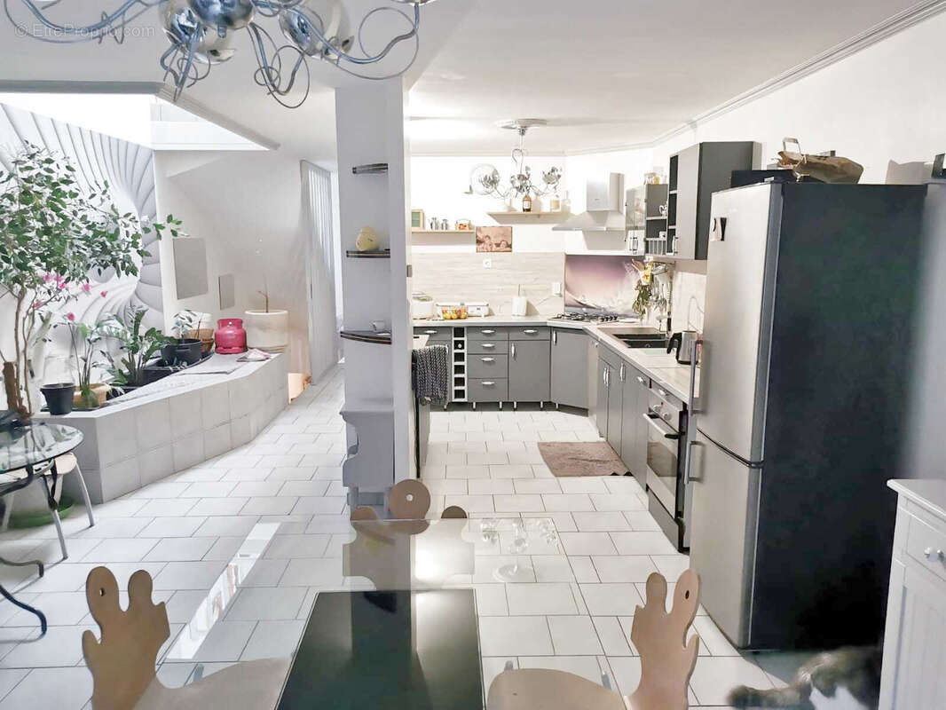 Maison à VALREAS