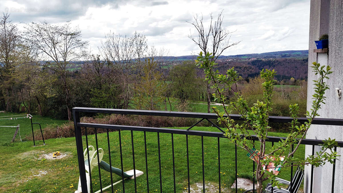 Maison à PLAIMBOIS-VENNES