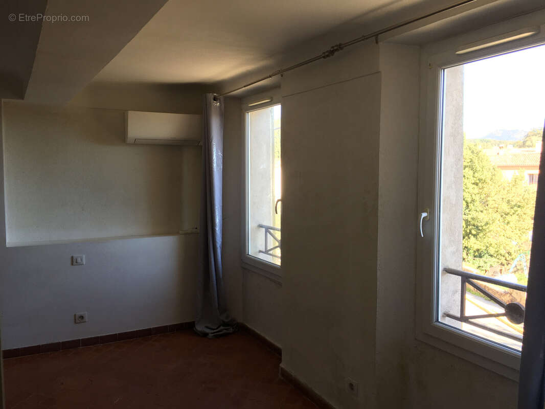 Maison à PLAN-DE-LA-TOUR