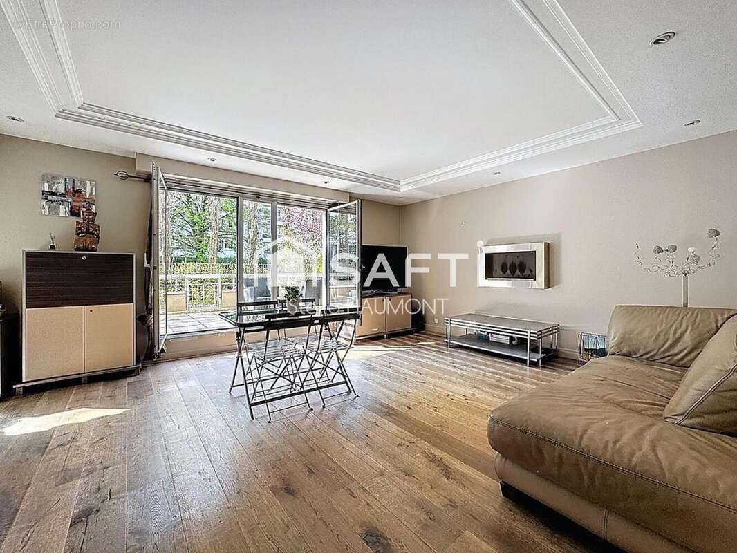 Photo 4 - Appartement à COURBEVOIE