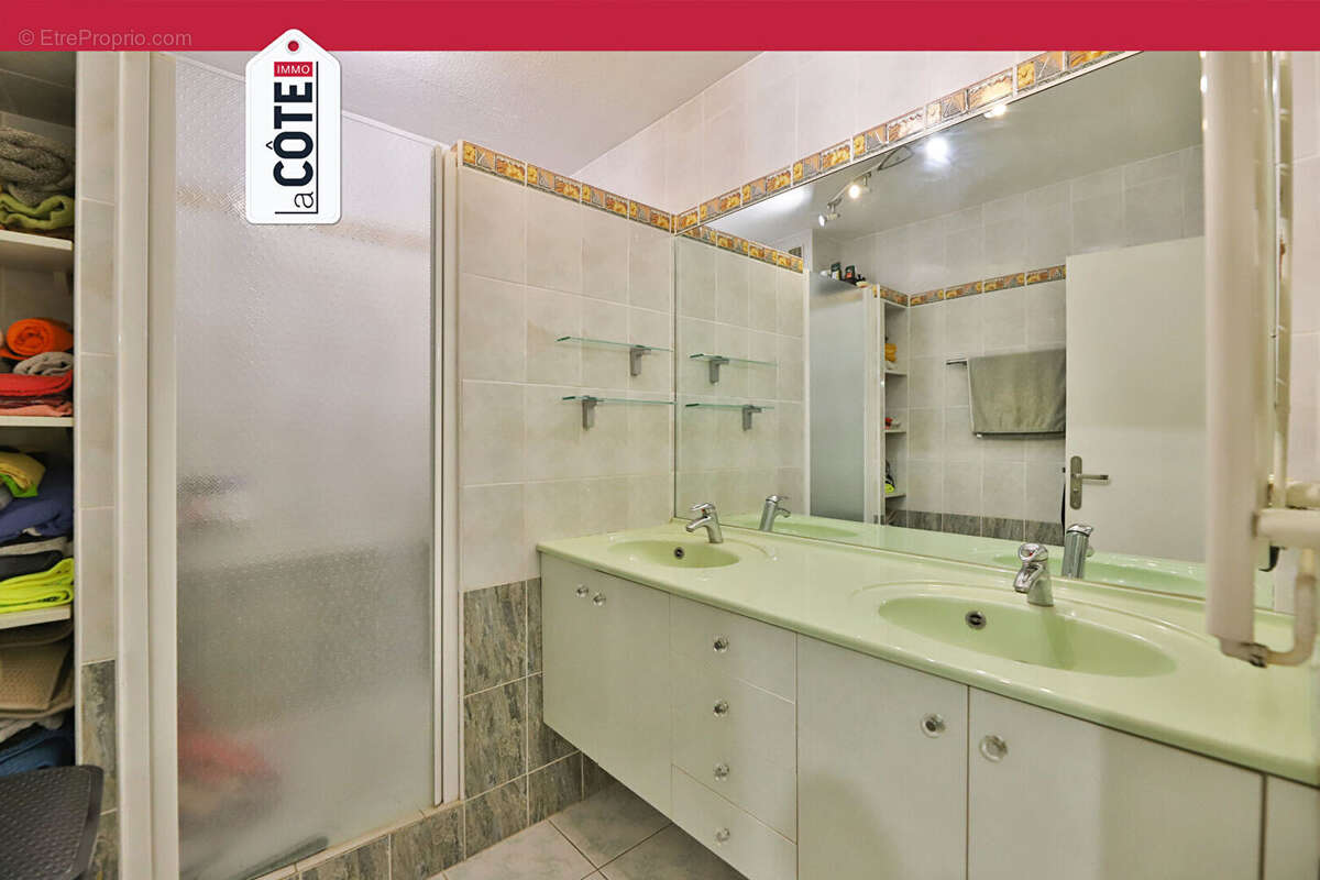 Appartement à CHATEAUNEUF-LES-MARTIGUES