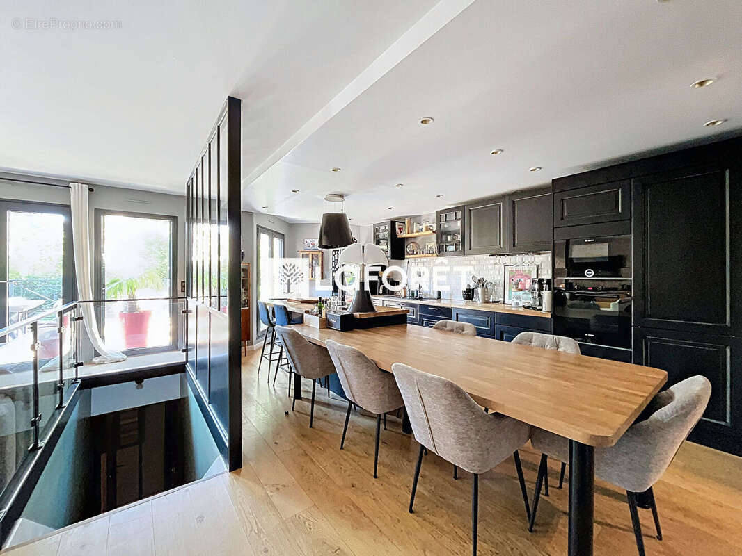 Appartement à CROISSY-SUR-SEINE