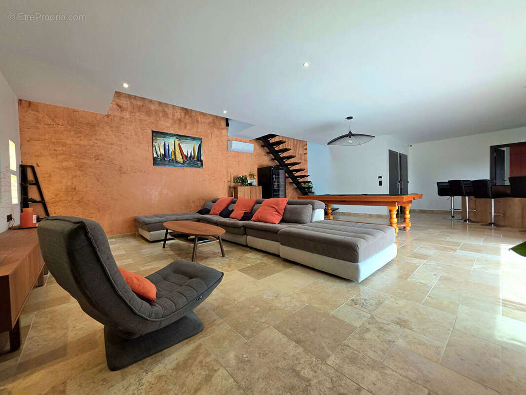 Maison à ROMANS-SUR-ISERE