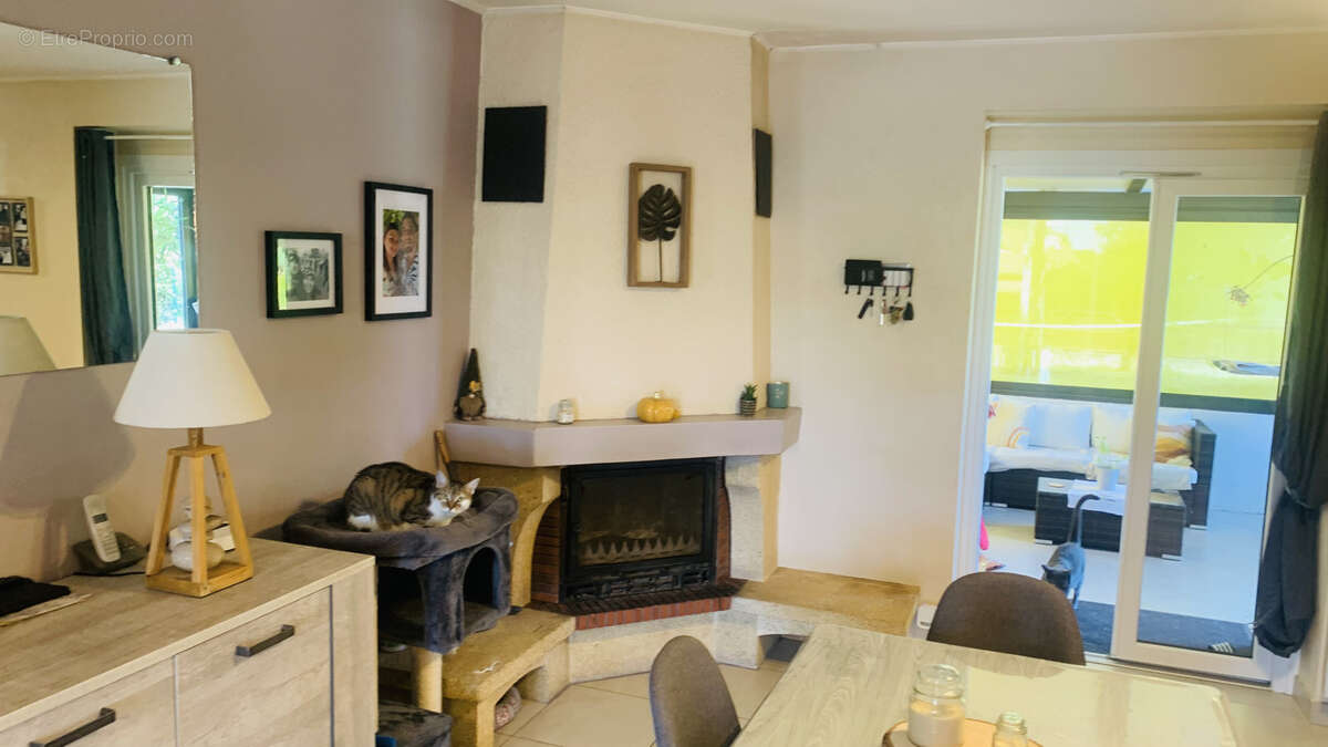 Maison à LA ROQUILLE