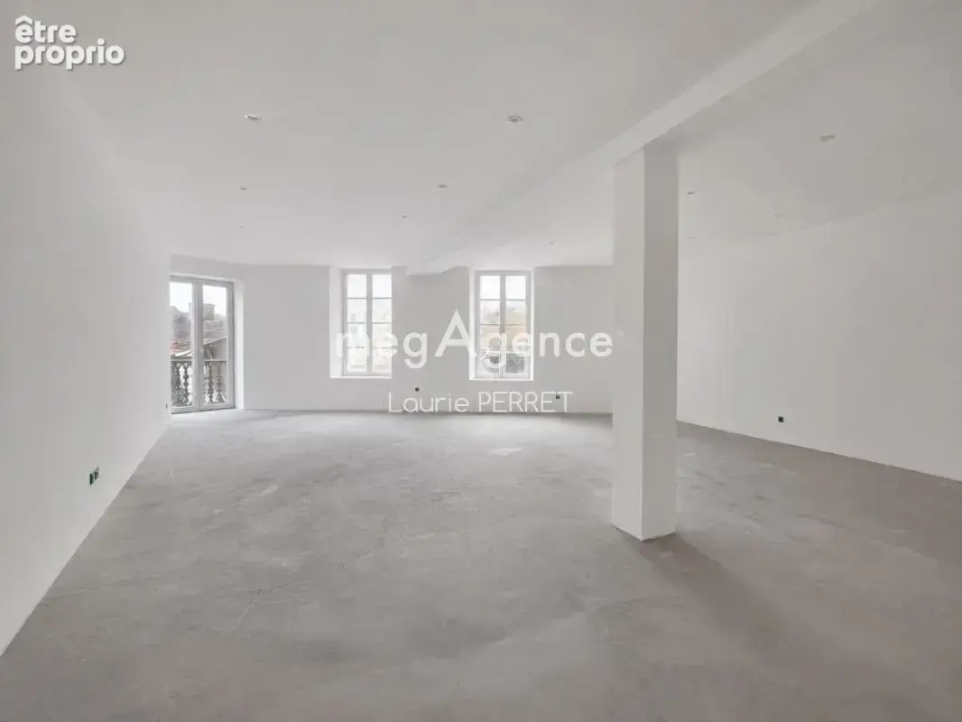 Maison de ville entièrement rénovée - photo 3