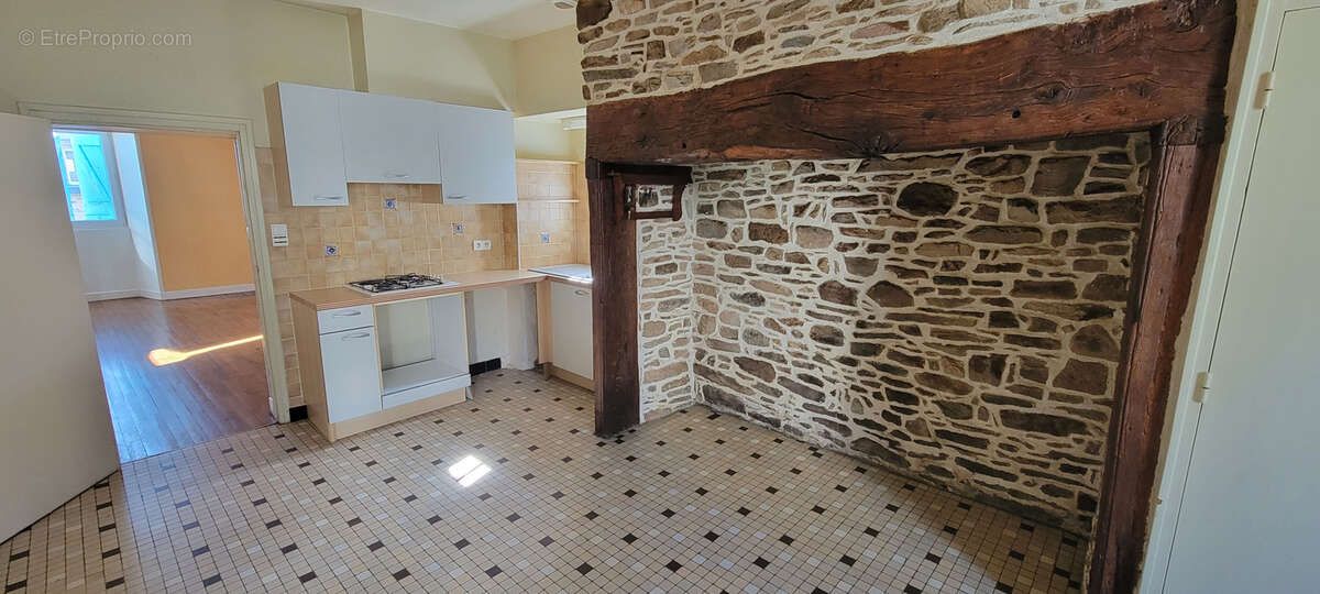 Maison de bourg avec terrasse au cœur de Beynat - photo 5