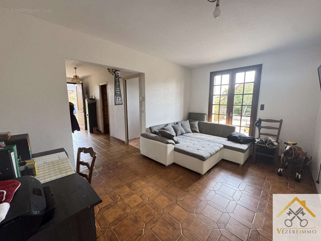 Maison traditionnelle avec vue dominante - photo 3