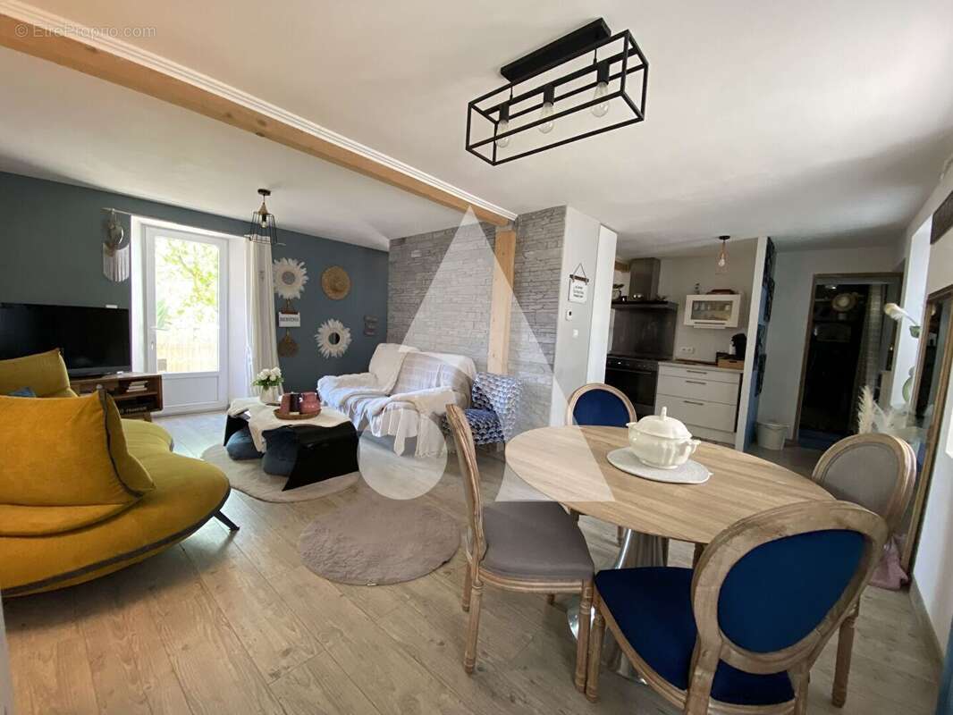 Maison Beaucourt 4 pièce(s) 110 m2 - photo 3