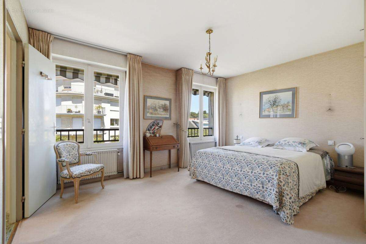 Appartement à VERSAILLES