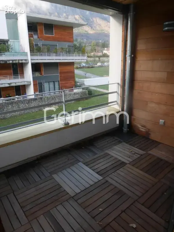 Vente - Appartement - 2 pièces + cuisine - 49 m² - 230 000 € - - photo 3