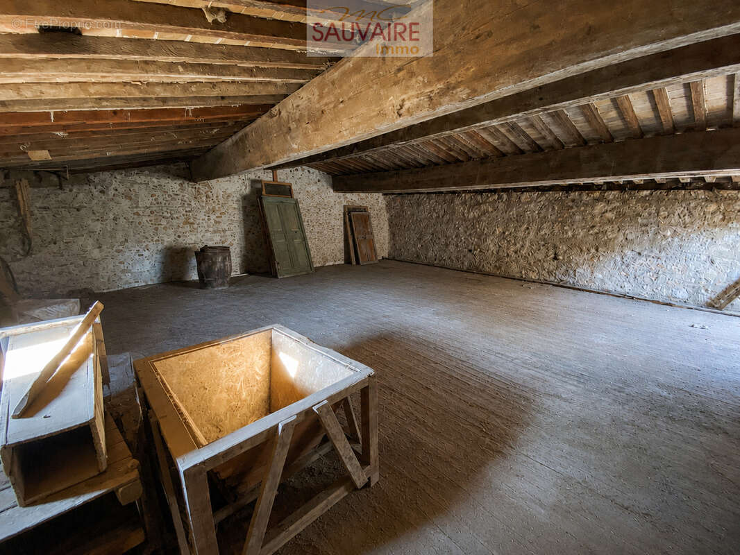 Torreilles   Bâtiment à réhabiliter avec permis pour une maison familiale de charme - photo 7