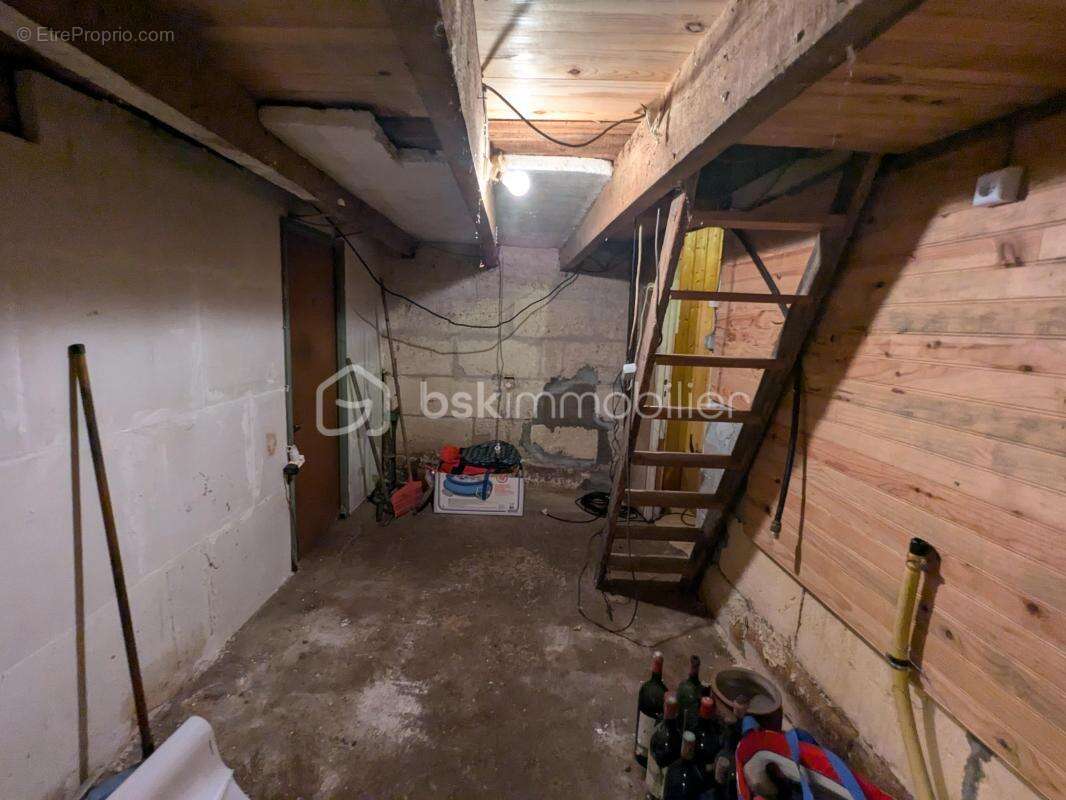 2 Maisons    proche St Emilion      de 150 m2 et 100m2                180000€        St Pey D'armens - photo 26