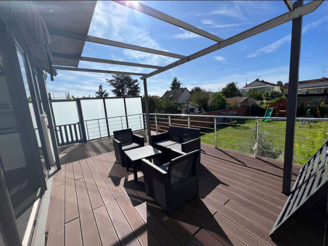 Maison à VILLENEUVE-LE-ROI