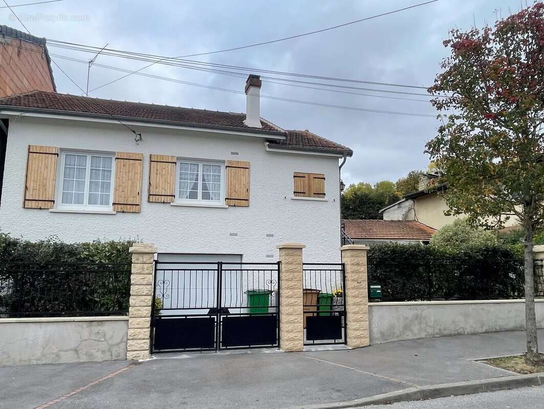 Maison à CLICHY-SOUS-BOIS