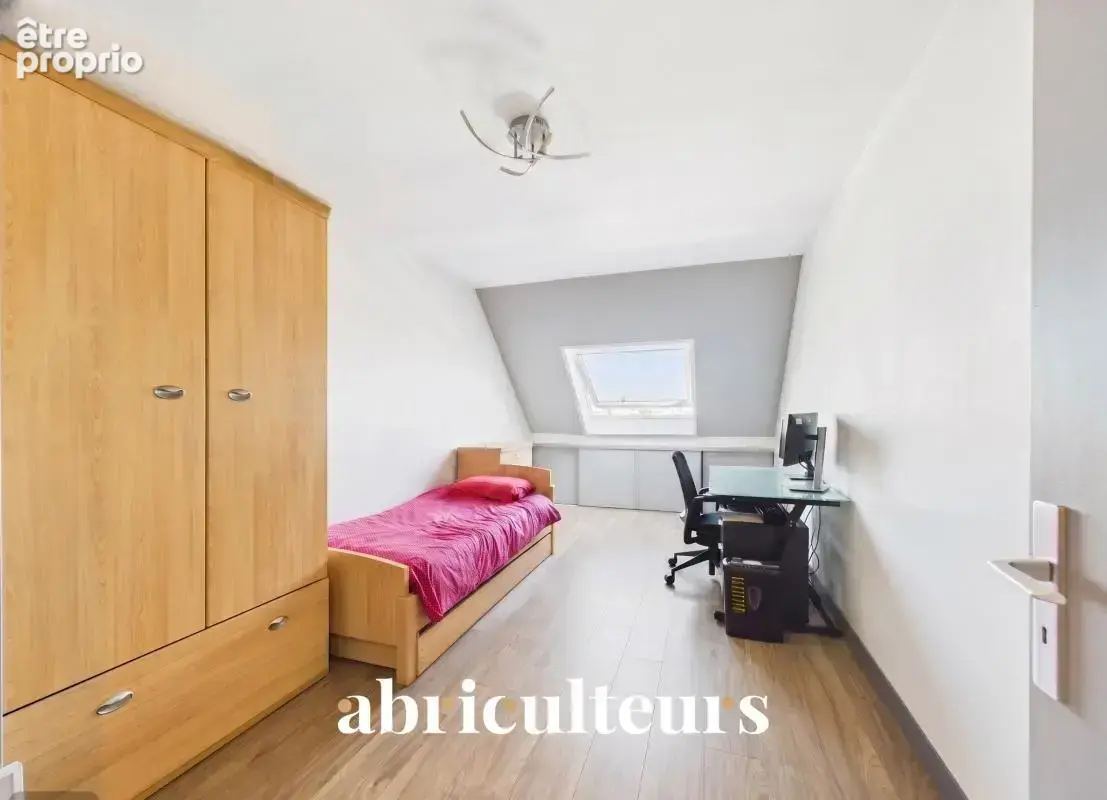 Appartement familial - Dernier étage -- 6 pièces en vente à Charenton-le-Pont (94220) - photo 12