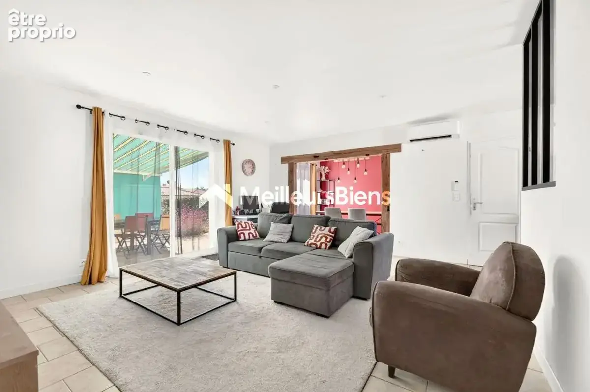Maison plain-pied - 3 chambres, piscine et jardin clos - photo 2