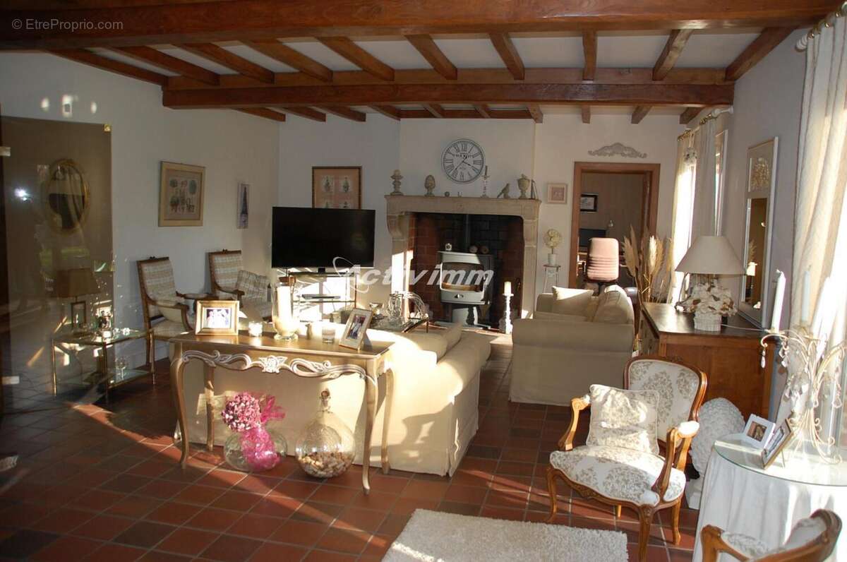 4168 (4) - Maison à HESDIN