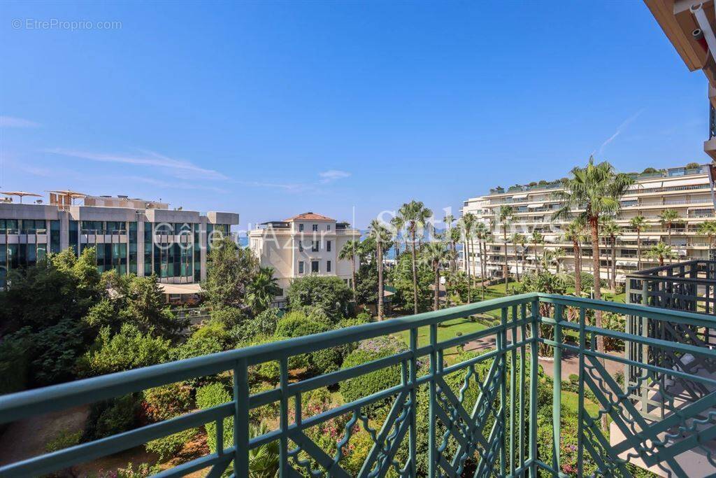 Appartement à CANNES