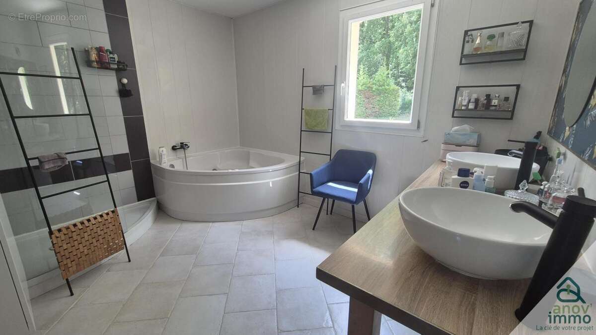 Maison à MOUTHIERS-SUR-BOEME