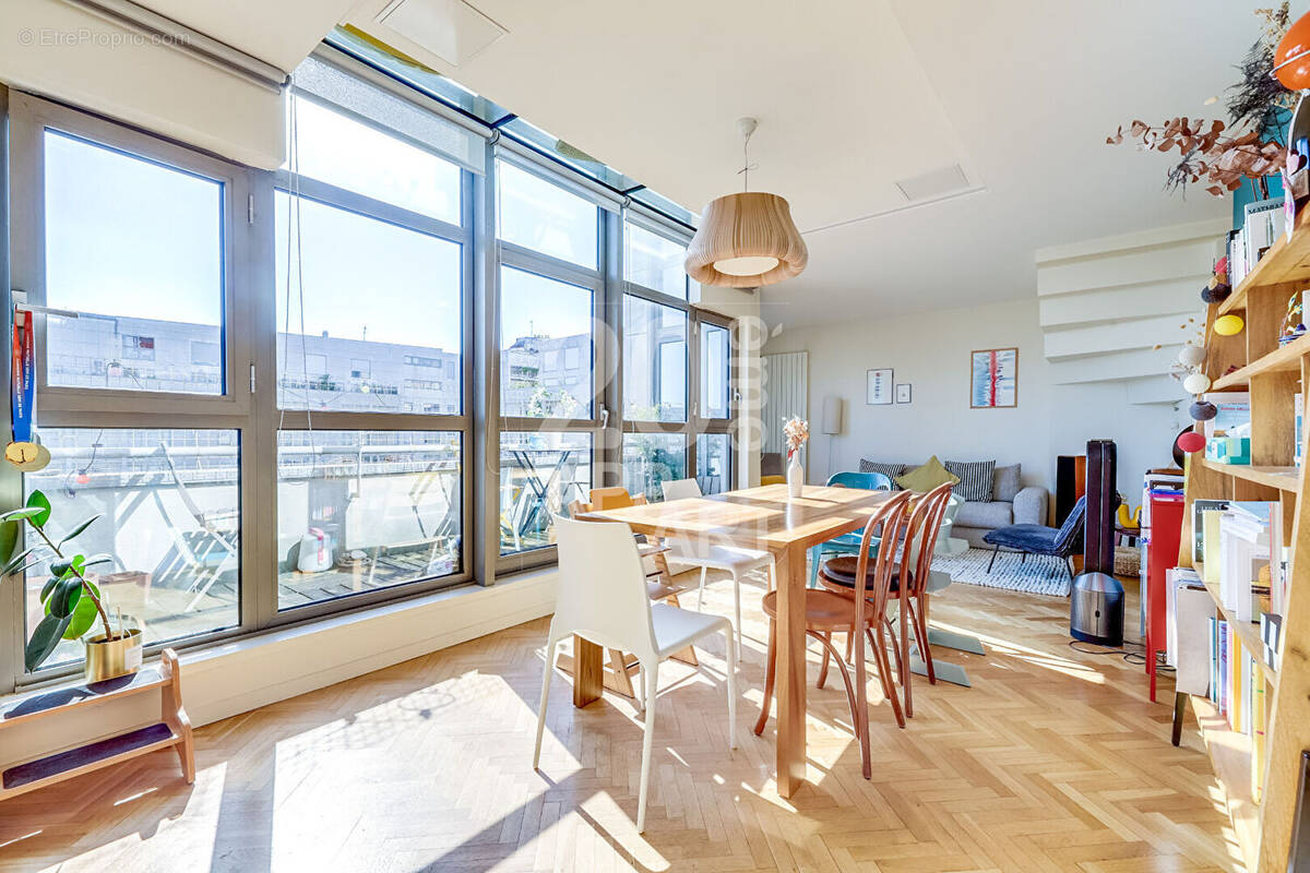 Appartement à PARIS-20E