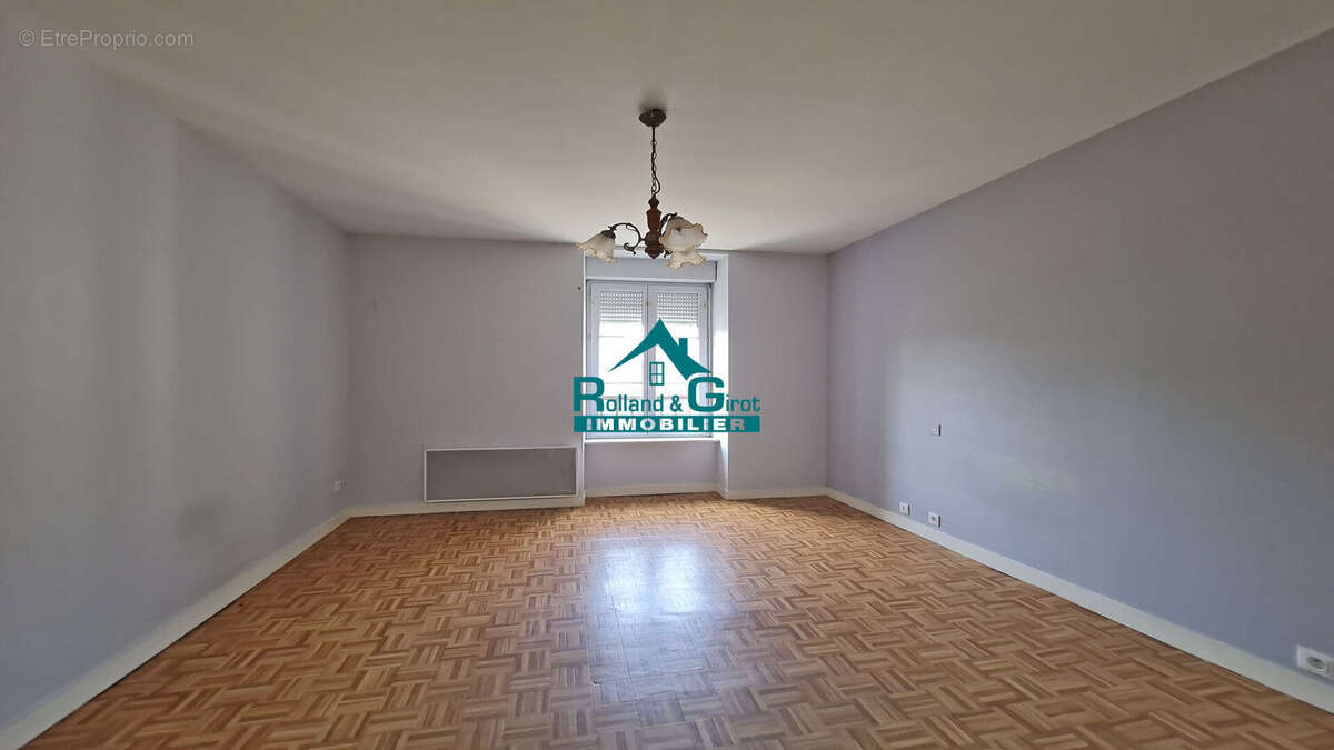 Maison à SENS-DE-BRETAGNE