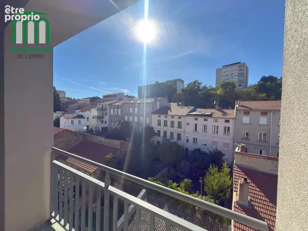 Appartement à SAINT-ETIENNE