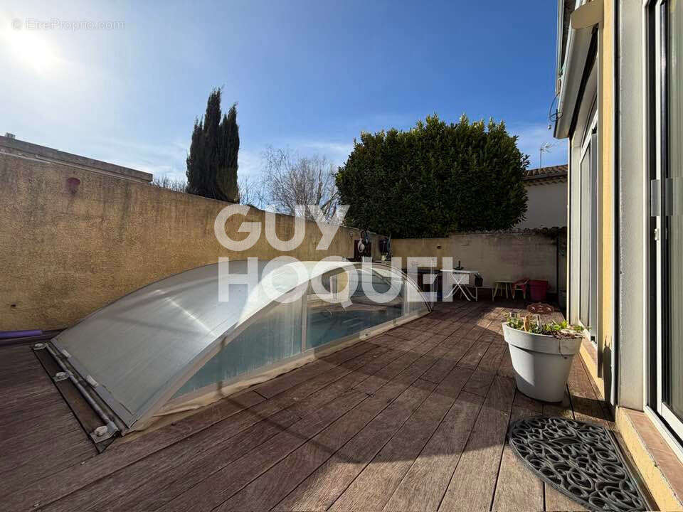 Appartement à L'ISLE-SUR-LA-SORGUE