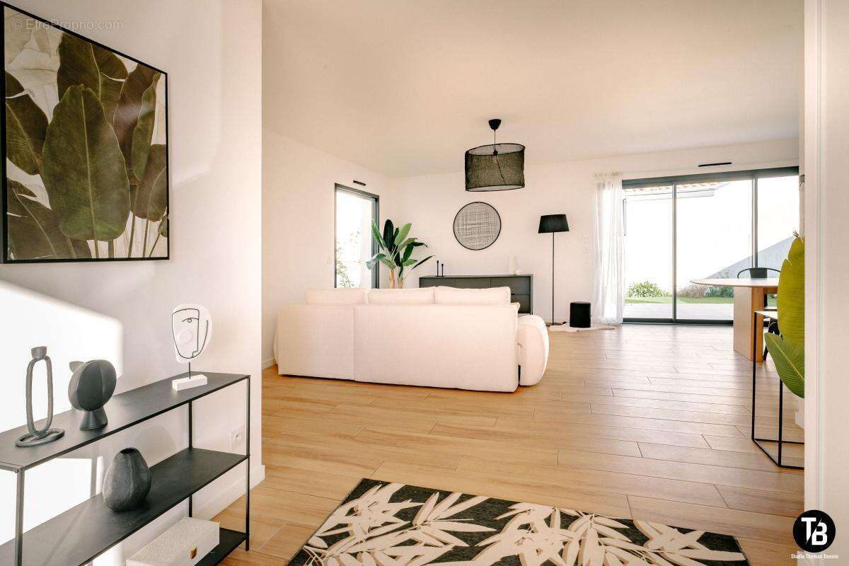 Maison à SAINT-XANDRE