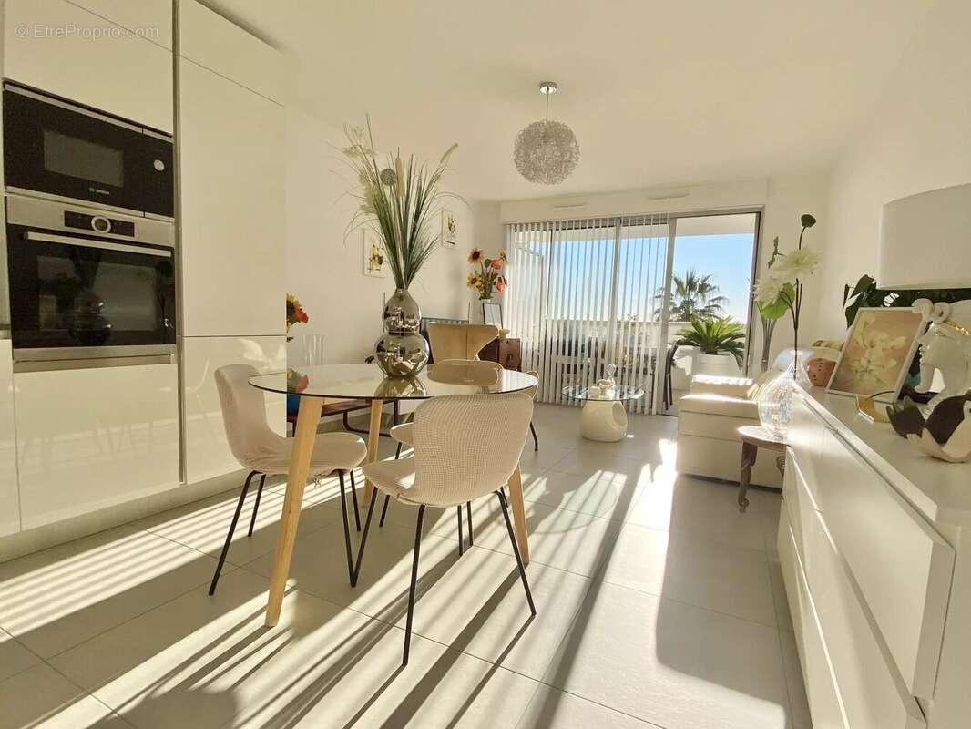 Appartement à ROQUEBRUNE-CAP-MARTIN